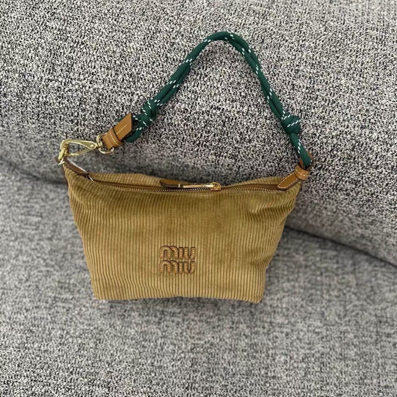 2026新品Miu Miu 燈芯絨化妝袋 3個色-2