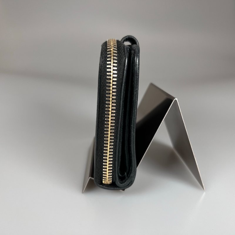 YSL 352906 黑浮雕釦式短夾-3