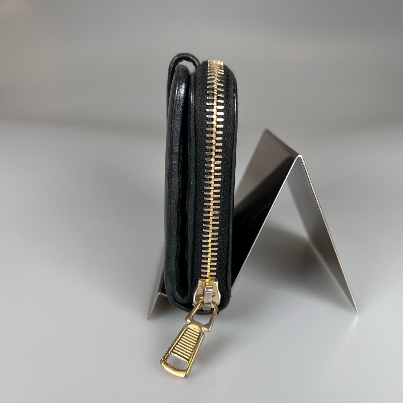 YSL 352906 黑浮雕釦式短夾-4