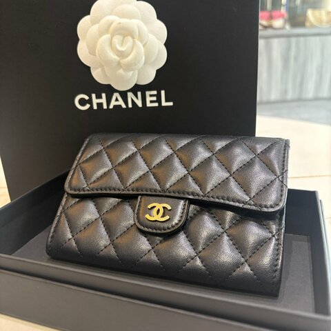 *SHIHNA名牌精品* CHANEL 經典菱格黑金口蓋中夾