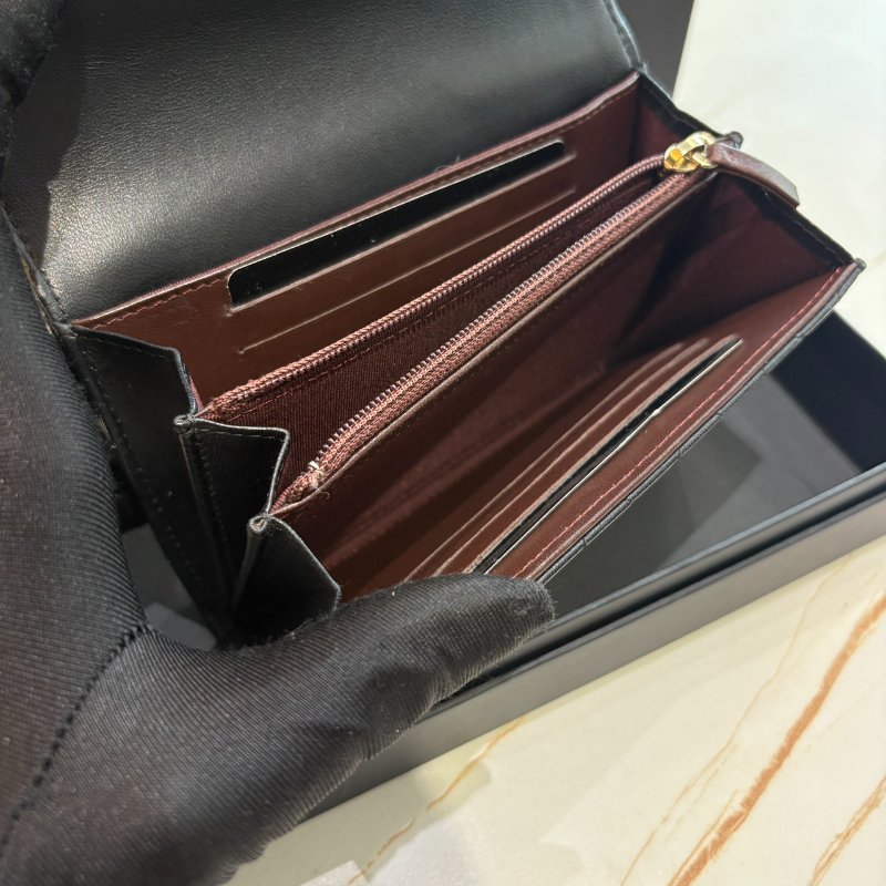 *SHIHNA名牌精品* CHANEL 經典菱格黑金口蓋中夾-7