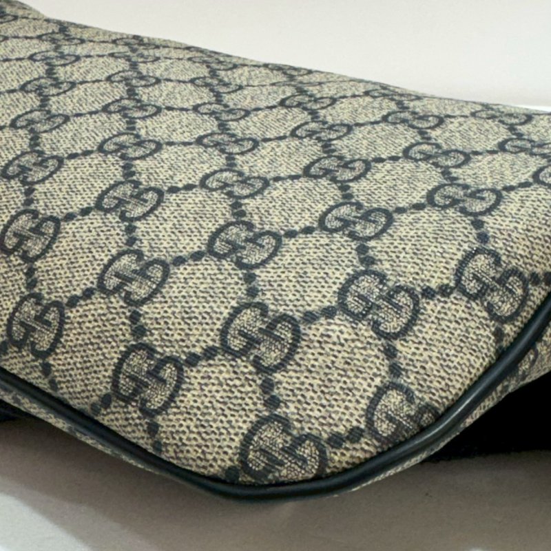 GUCCI 胸口包/腰包 85成新-5