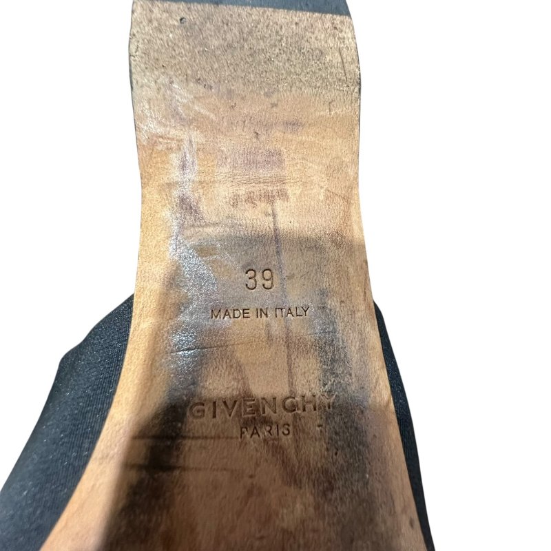 【美收精品】GIVENCHY黑白色拖鞋 4-704-6