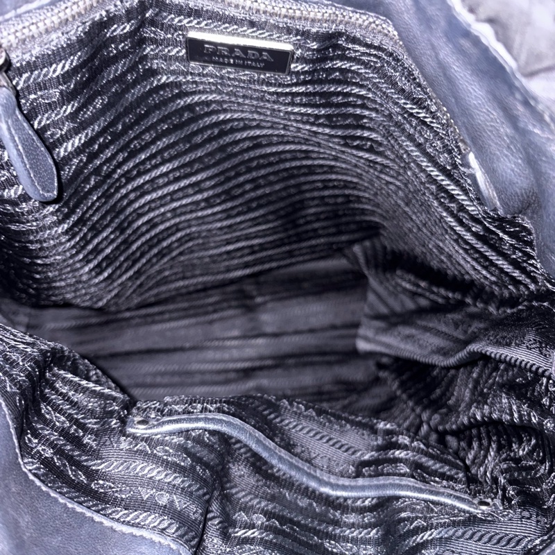 Prada Black Tessuto Gaufre尼龍包-9