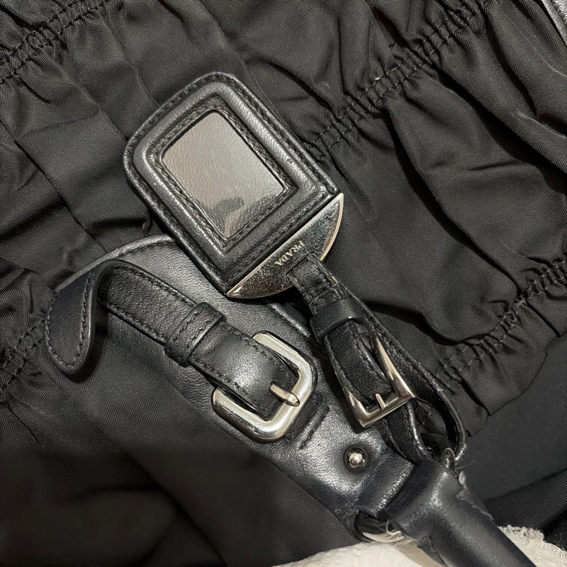 Prada Black Tessuto Gaufre尼龍包-11