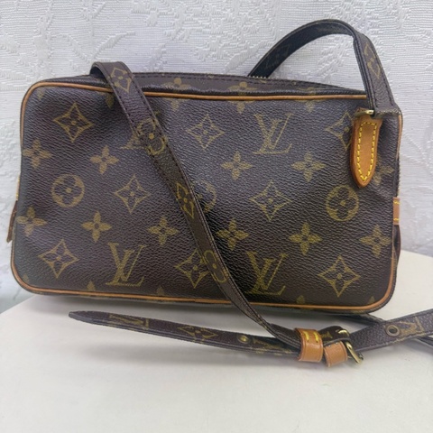LOUIS VUITTON Marly Bandouliere Bag