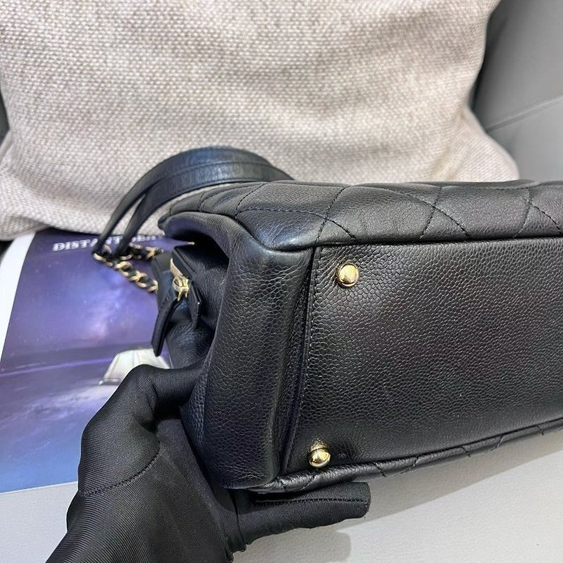 Chanel香奈兒黑金雙C大logo機場托特包-4