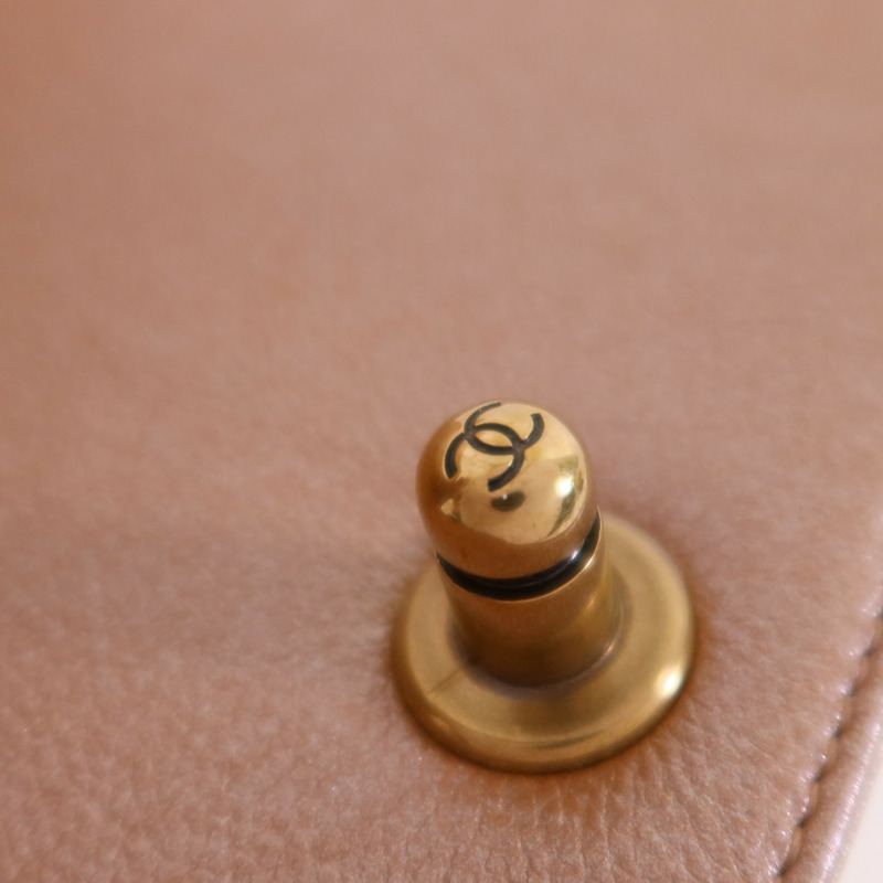 CHANEL 牛皮皮革Boy 25金扣鏈帶肩背袋-14