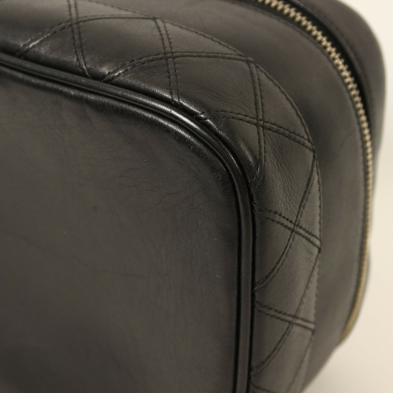 CHANEL 牛皮皮革Vintage Vanity Case金扣手挽袋-10