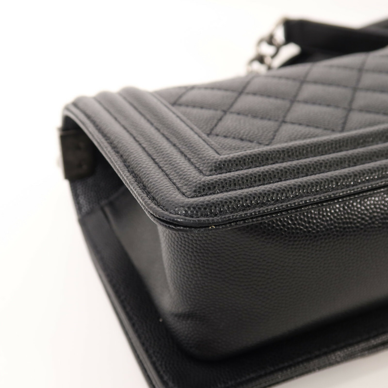 CHANEL 牛皮皮革Boy 20銀扣鏈帶肩背袋-12