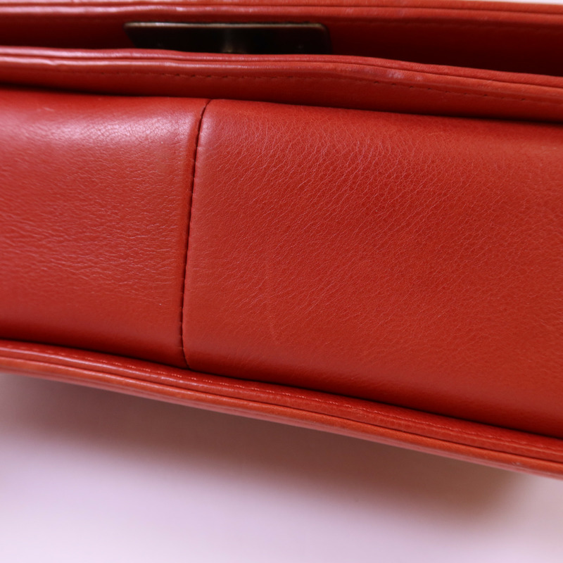 CHANEL 牛皮皮革Boy 25鏈帶肩背袋-22