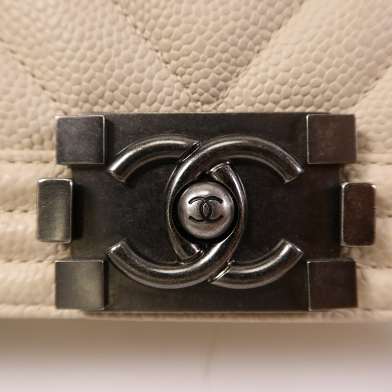 CHANEL 牛皮皮革Boy 25銀扣鏈帶肩背袋-6