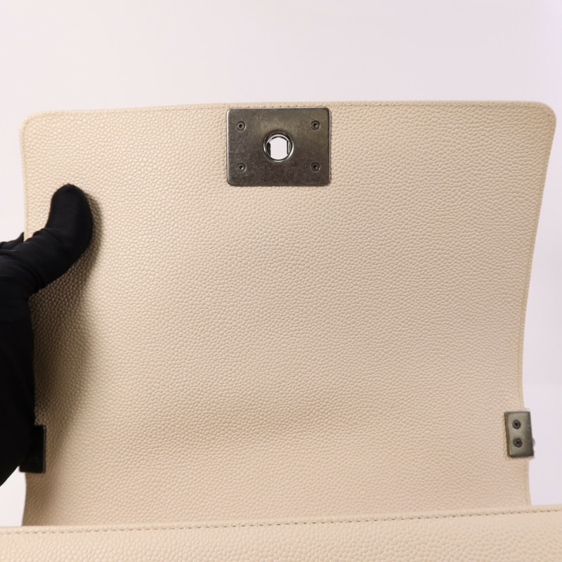 CHANEL 牛皮皮革Boy 25銀扣鏈帶肩背袋-15