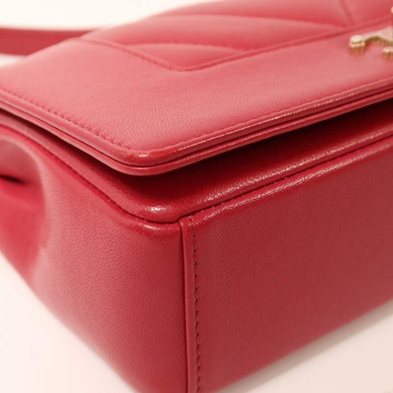 CHANEL 牛皮皮革Chain Shoulder金扣鏈帶肩背袋-10