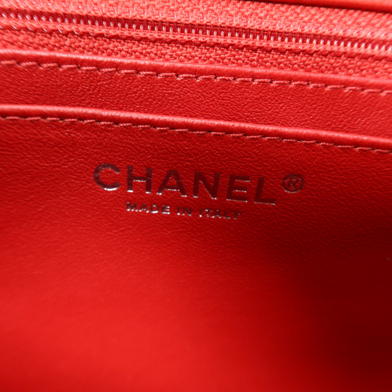 CHANEL 漆皮皮革Maxi Classic銀扣鏈帶肩背袋-5