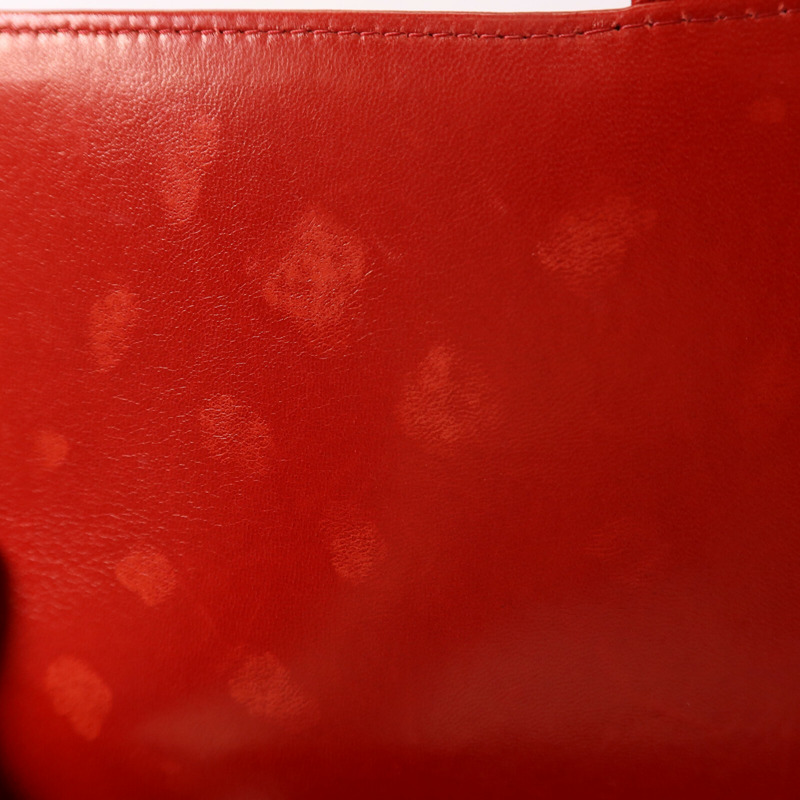 CHANEL 漆皮皮革Maxi Classic銀扣鏈帶肩背袋-16