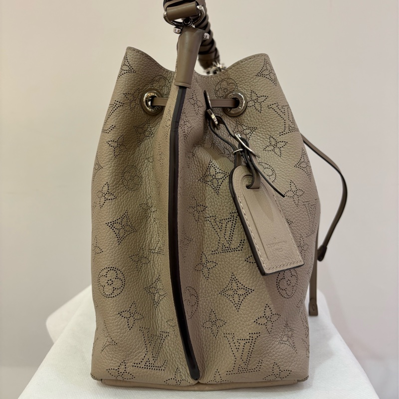 LV Muria編織手提把水桶包-3