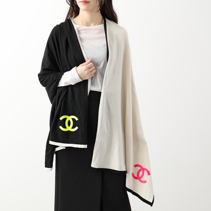 CHANEL 螢綠桃紅Logo 雙面雙色 黑白 純棉 圍巾 披肩 AA7540-5