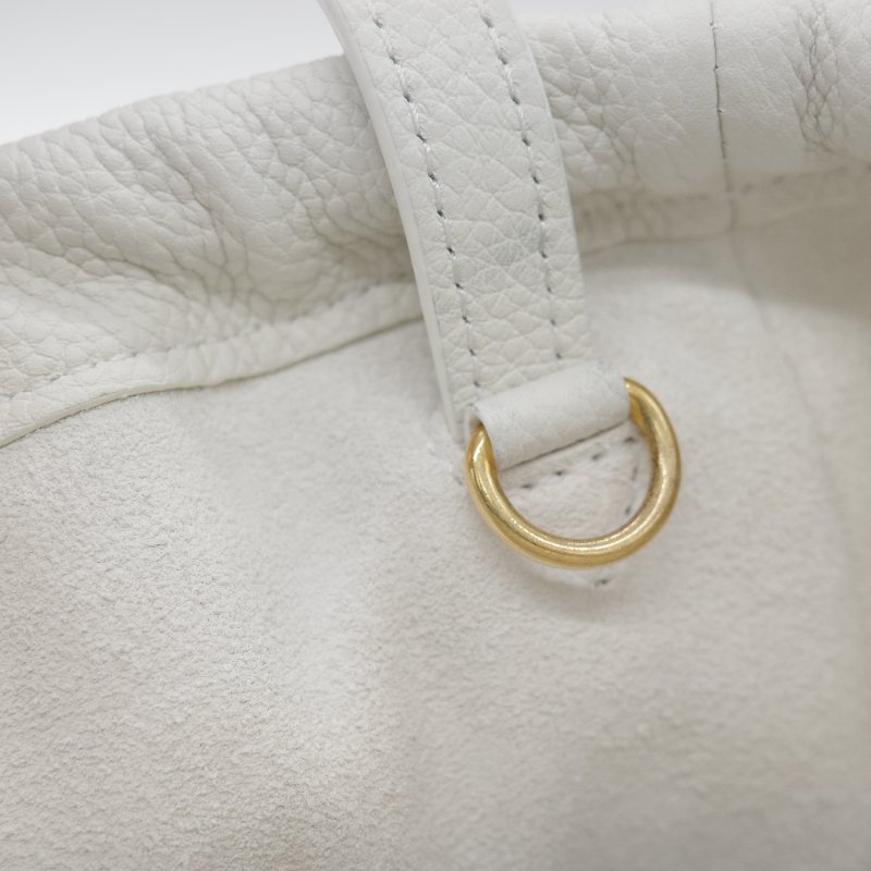 Celine 思琳 Small Cabas Cuir Triomphe 白色 顆粒小牛皮 抽繩 凱旋門手提包 肩背包-13