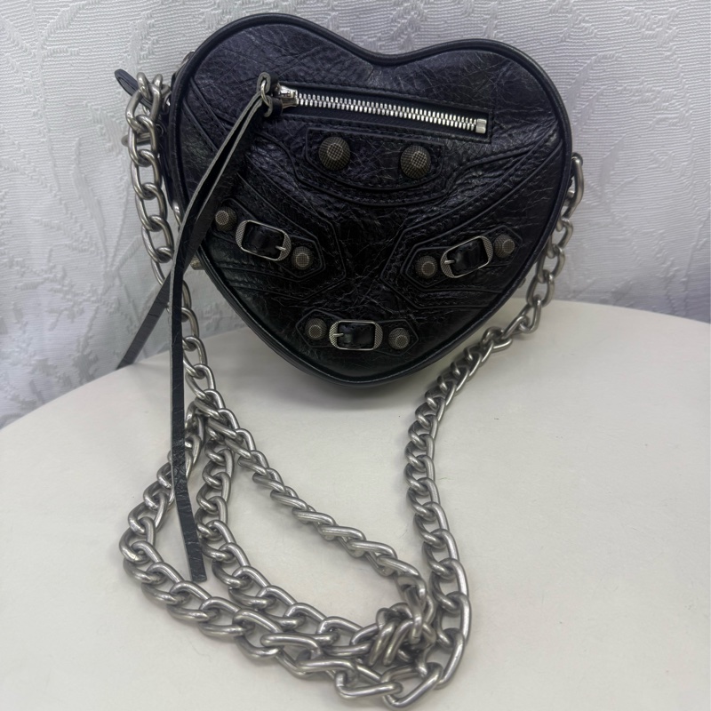 Balenciaga 愛心斜背包-0