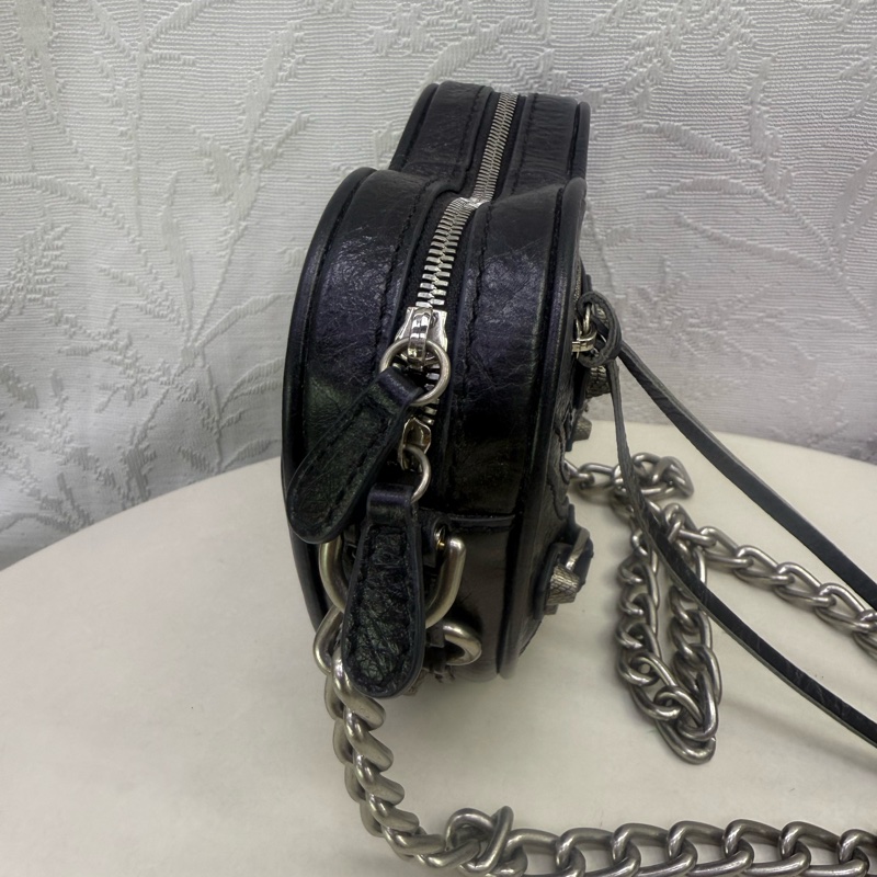 Balenciaga 愛心斜背包-3