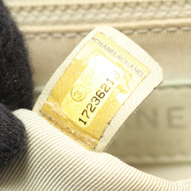 香奈兒 (CHANEL) Matelasse Around Chain Shoulder Bag Lambskin Black Used Women SHW-4