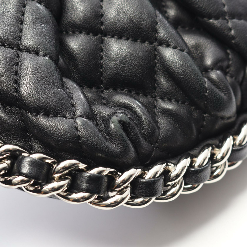 香奈兒 (CHANEL) Matelasse Around Chain Shoulder Bag Lambskin Black Used Women SHW-8