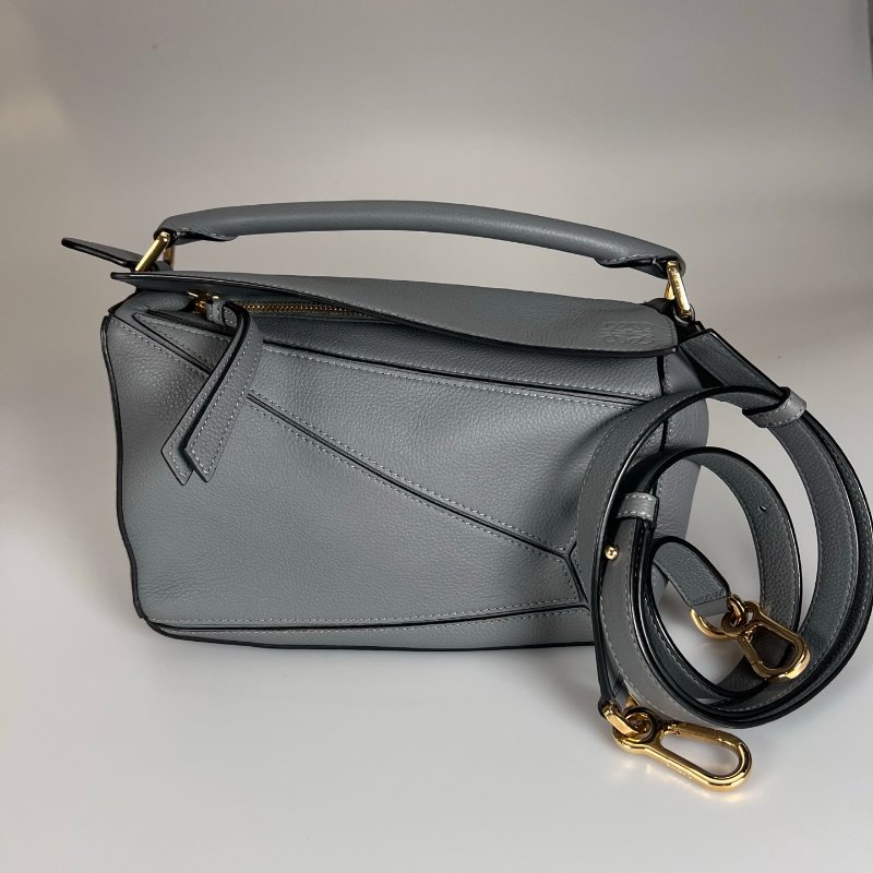 LOEWE 052220 灰藍粒面PUZZLE包 小號-0