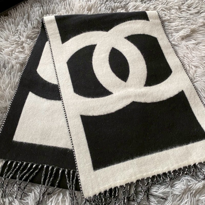 CHANEL 26P 大CC 黑白 雙色 雙面 羊絨 圍巾-1