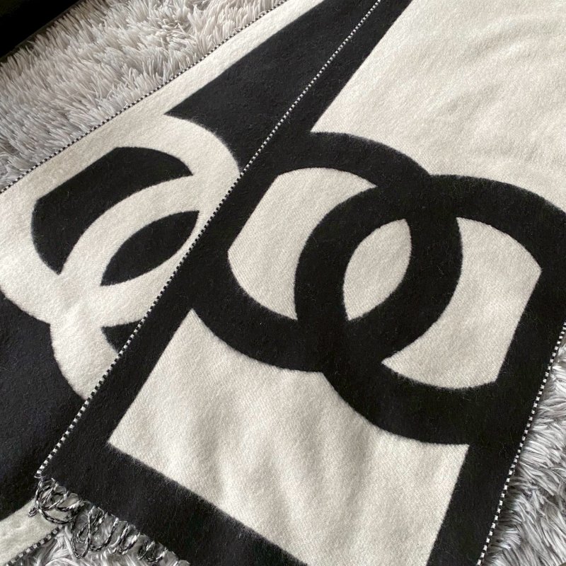 CHANEL 26P 大CC 黑白 雙色 雙面 羊絨 圍巾-2