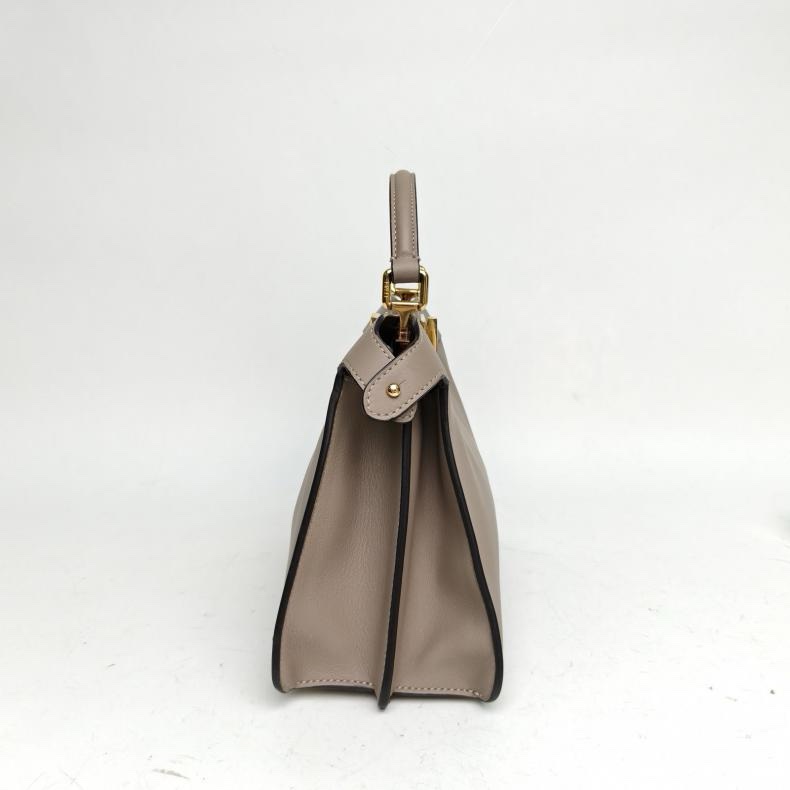 FENDI PEEKABOO小號27單肩包金扣-1