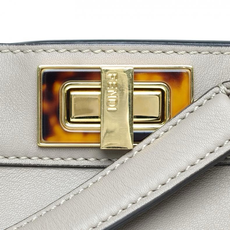 FENDI PEEKABOO小號27單肩包金扣-4
