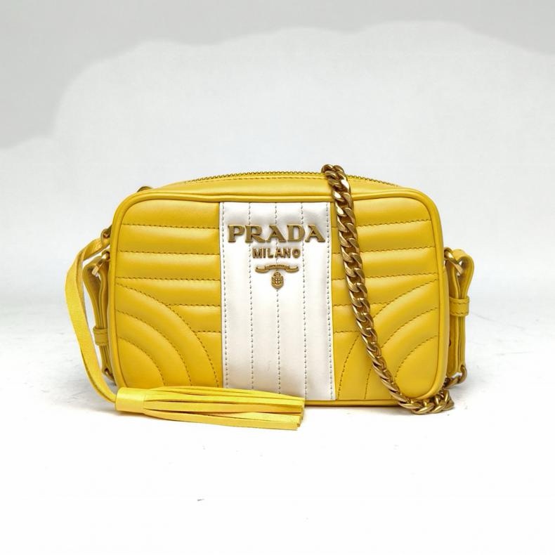 PRADA 黃色牛皮金扣單肩包相機包-0