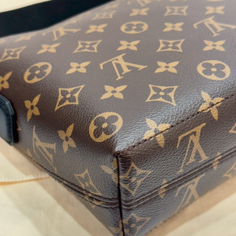 LV 斜背包/側背包/郵差包 M45557 93成新-5