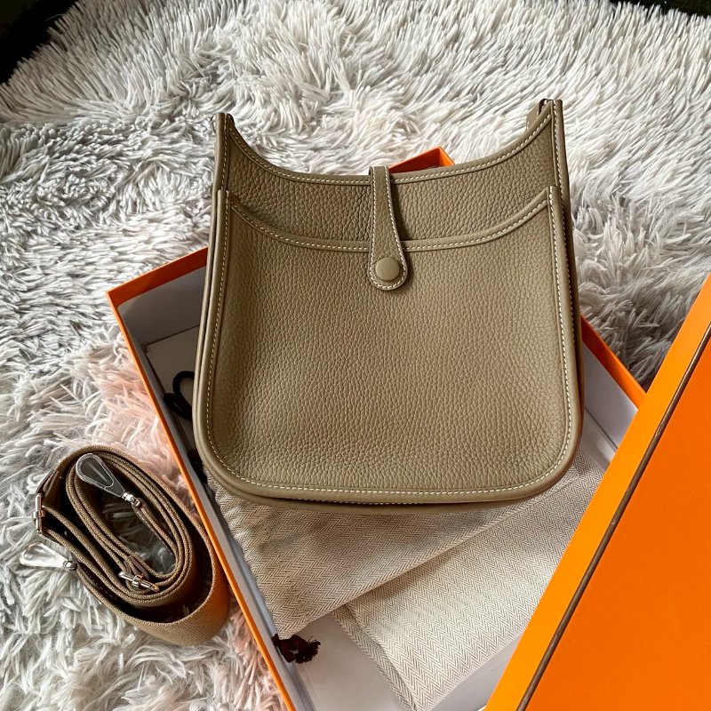 HERMES 新尺寸 Evelyne 23cm 18大象灰 銀釦 斜背包 K刻-1