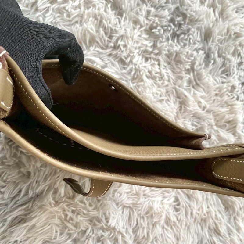 HERMES 新尺寸 Evelyne 23cm 18大象灰 銀釦 斜背包 K刻-6