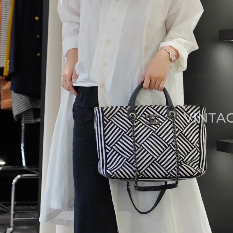 ✨Chanel 2way 黑白條紋沙灘包 托特包 98🆕 內外乾淨🖤-0