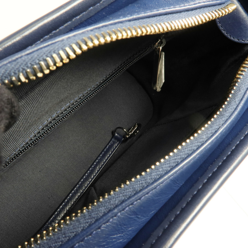 CHANEL 牛皮皮革Gabrielle Small鏈帶肩背袋-4