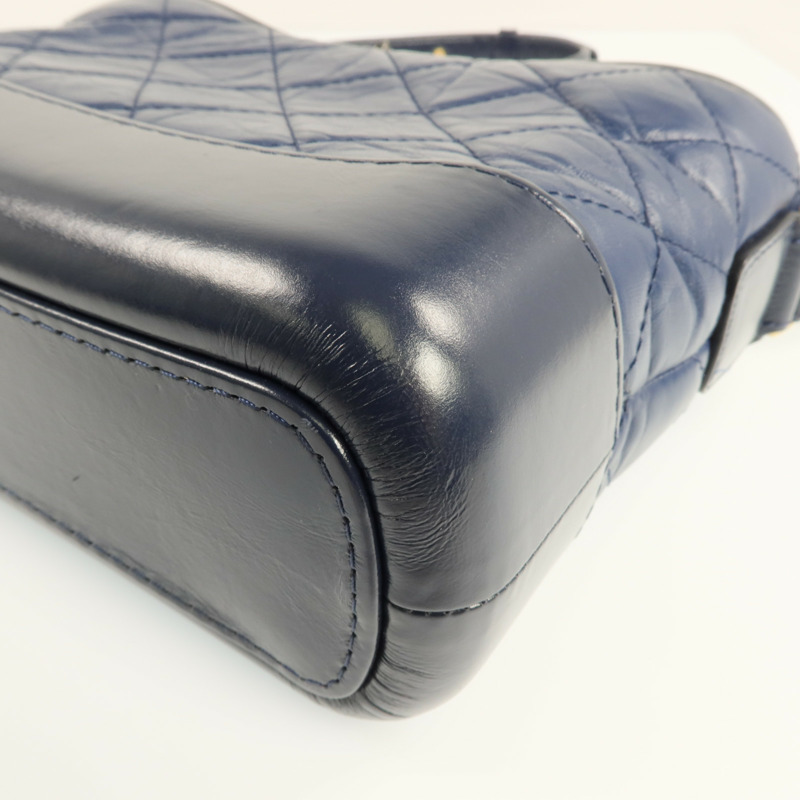 CHANEL 牛皮皮革Gabrielle Small鏈帶肩背袋-11