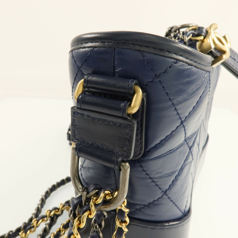 CHANEL 牛皮皮革Gabrielle Small鏈帶肩背袋-15