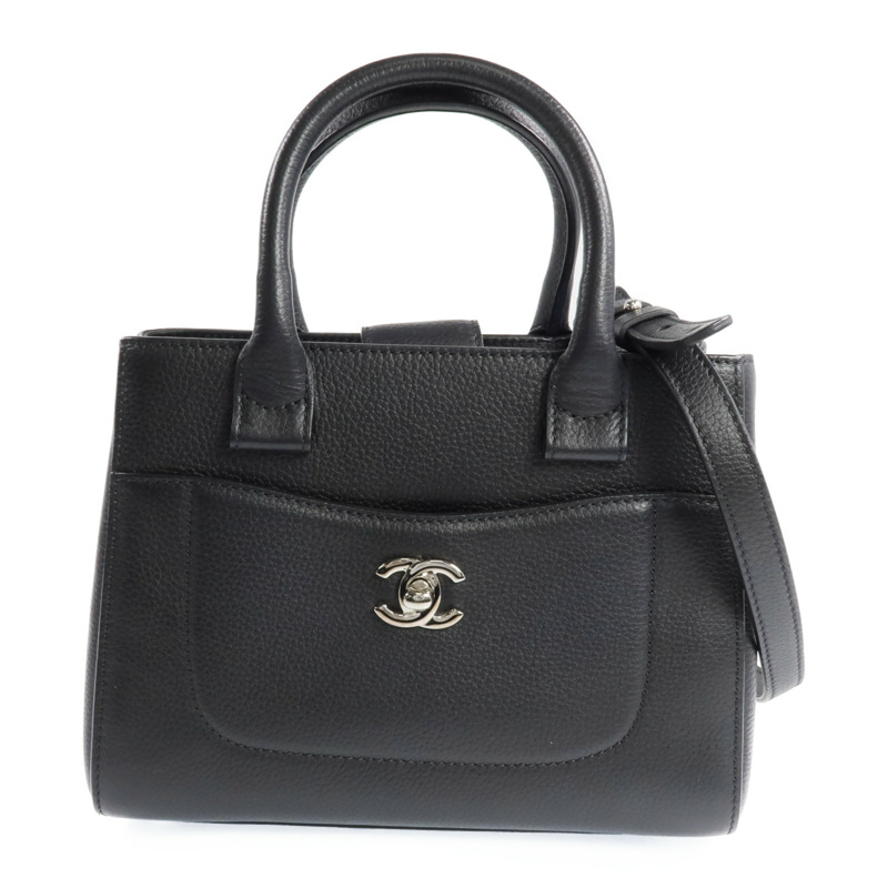 CHANEL 牛皮皮革Neo Executive銀扣手挽肩背兩用袋-0