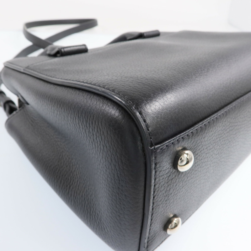 CHANEL 牛皮皮革Neo Executive銀扣手挽肩背兩用袋-14