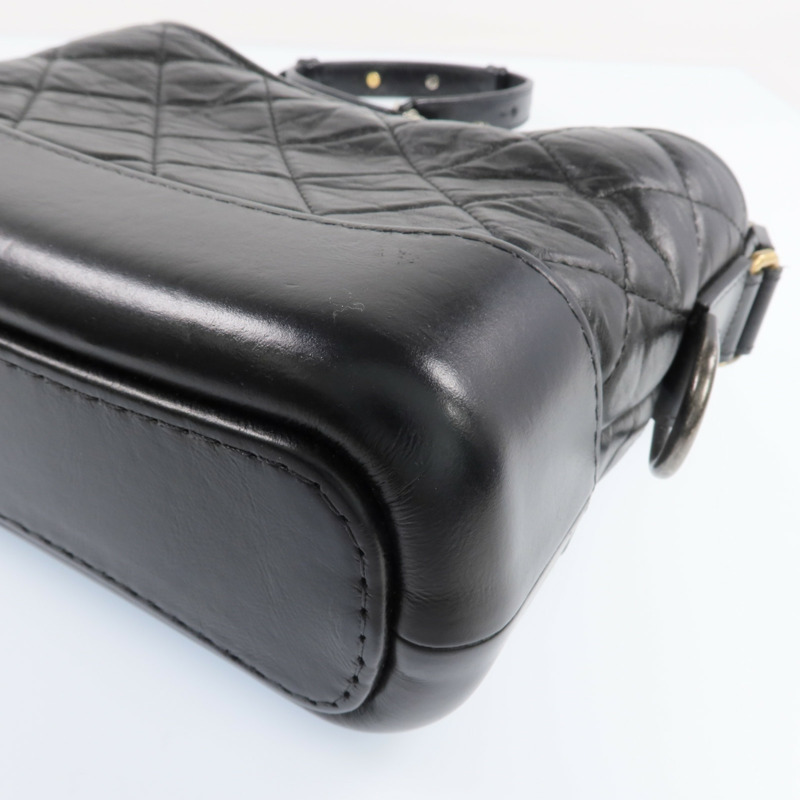 CHANEL 牛皮皮革Gabrielle Small 金銀鏈帶肩背包-12