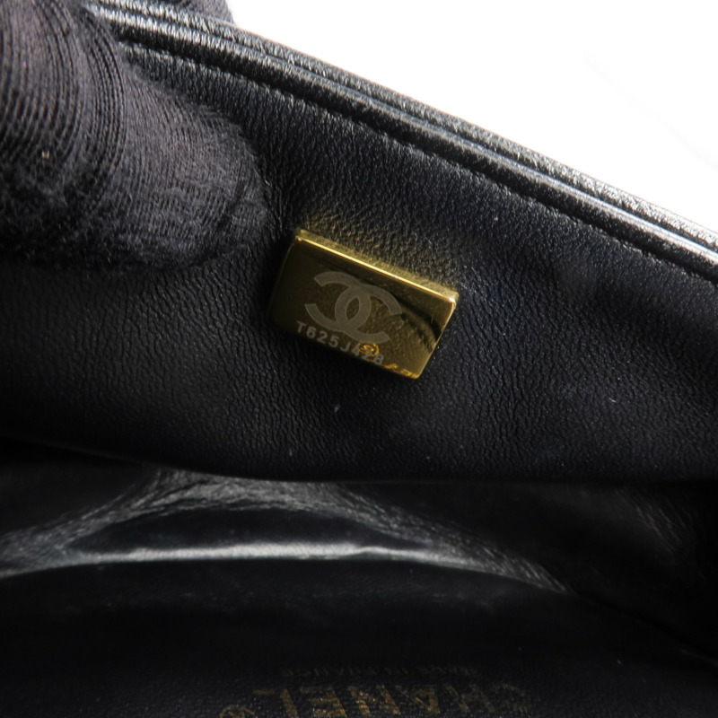 CHANEL 牛皮皮革Boy Chanel金扣鏈帶肩背袋-6