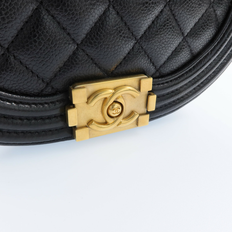 CHANEL 牛皮皮革Boy Chanel金扣鏈帶肩背袋-8