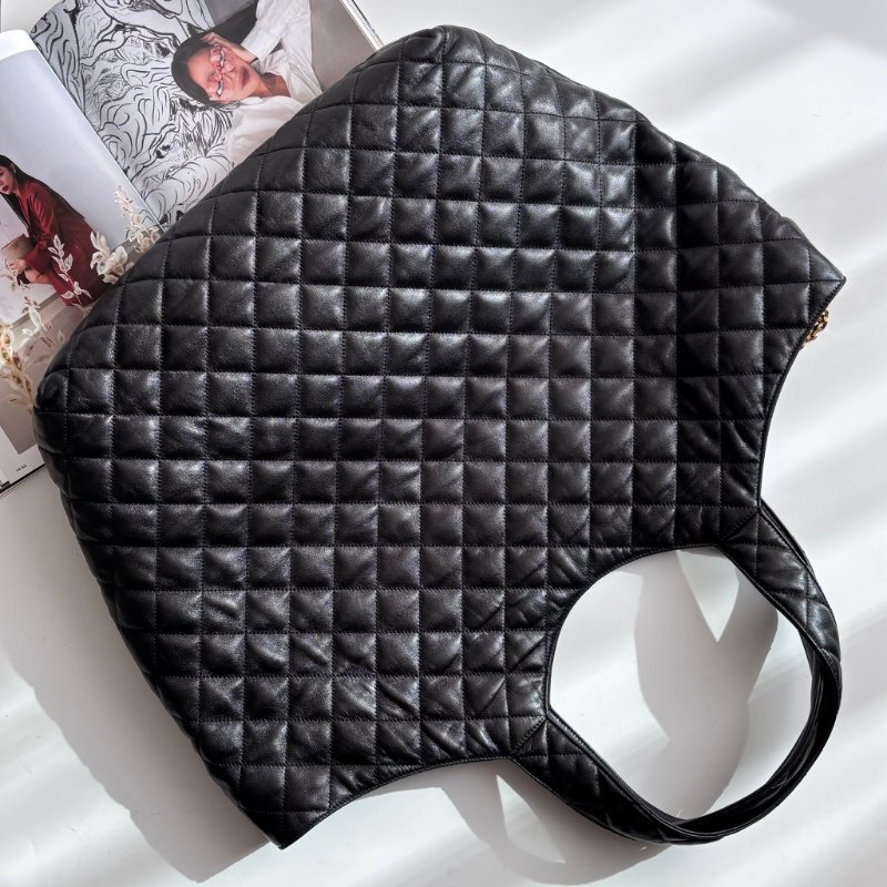 Rosé 同款::Saint Laurent::YSL Icare絎縫小羊皮超大型購物袋 大型手袋黑色-3