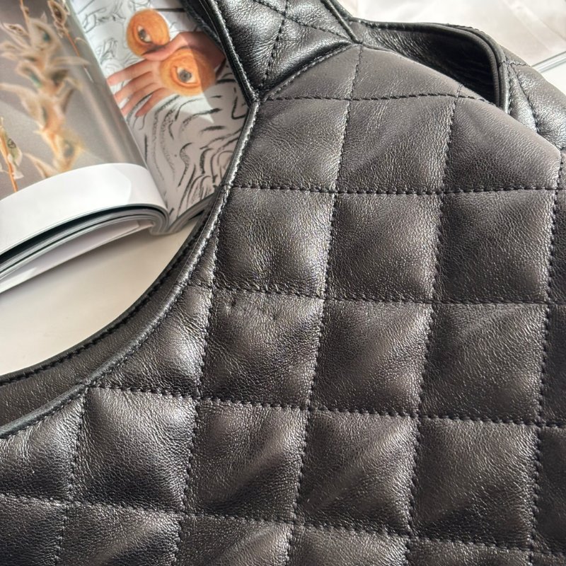 Rosé 同款::Saint Laurent::YSL Icare絎縫小羊皮超大型購物袋 大型手袋黑色-6