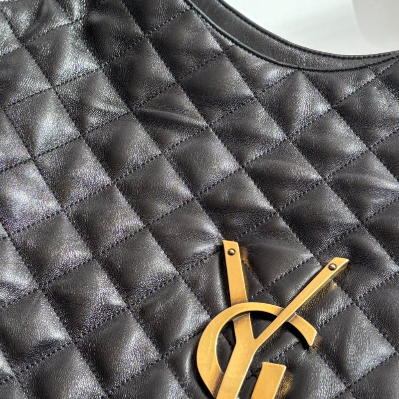 Rosé 同款::Saint Laurent::YSL Icare絎縫小羊皮超大型購物袋 大型手袋黑色-11