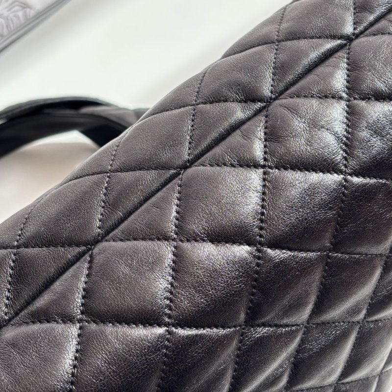 Rosé 同款::Saint Laurent::YSL Icare絎縫小羊皮超大型購物袋 大型手袋黑色-14