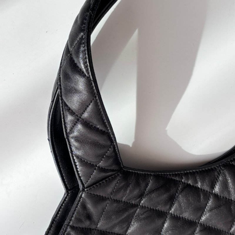 Rosé 同款::Saint Laurent::YSL Icare絎縫小羊皮超大型購物袋 大型手袋黑色-17